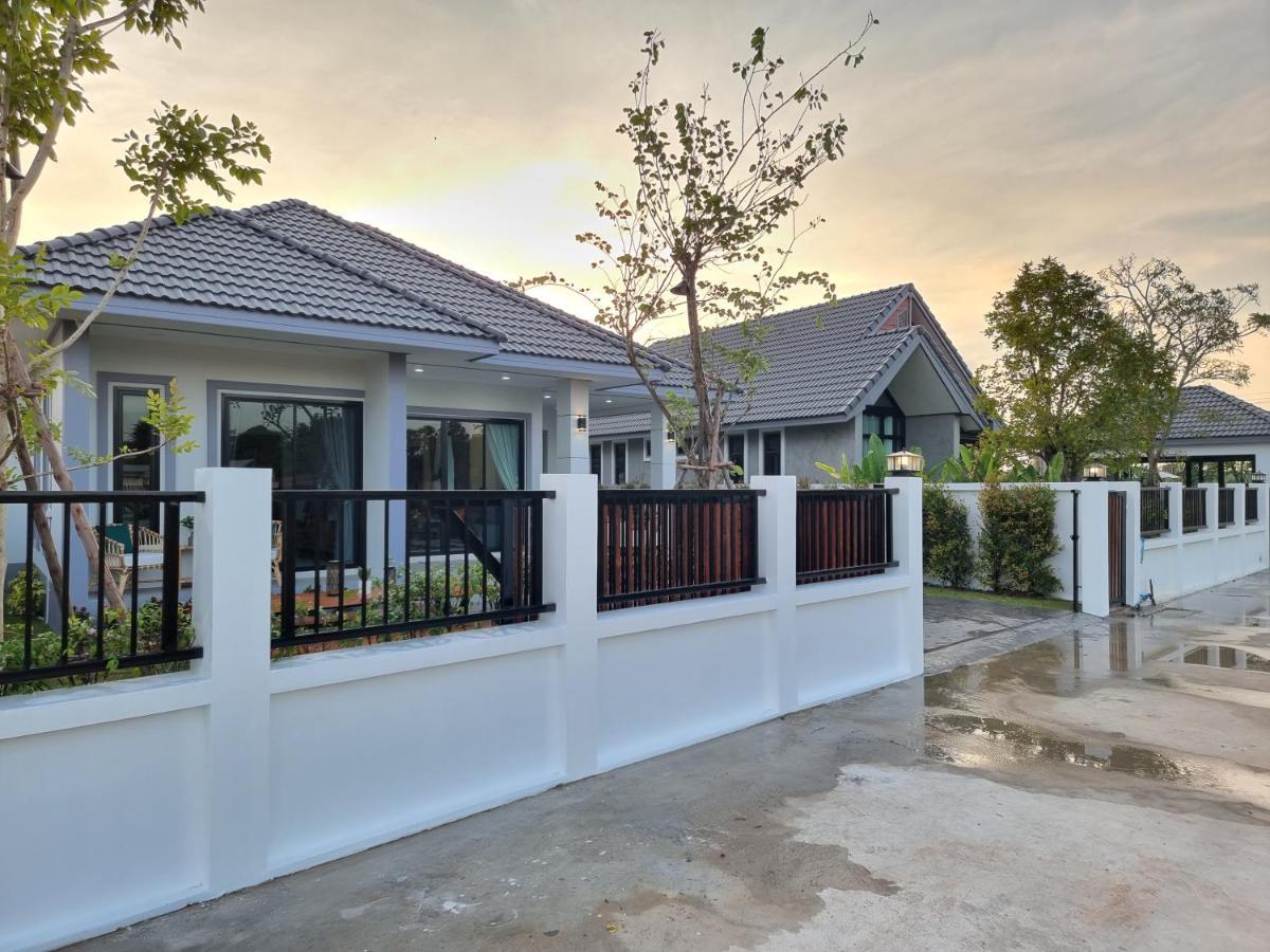 Baan Dalah Buriram 빌라 외부 사진